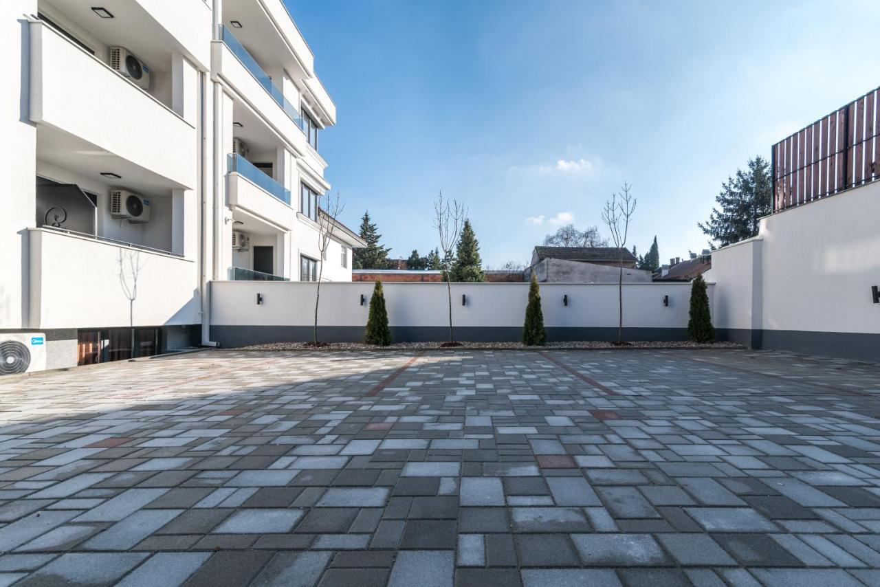 Daisy Resort Novi Sad Exterior foto
